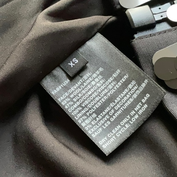 LAFAYETTE 148 NEW YORK PAILLETTE
LANTERN SLEEVE
WOOL & SILK BLEND
JACKET - Picture 12 of 13